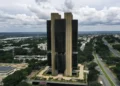 Mercado prevê inflação maior e dólar a R$ 5,30 em 2027