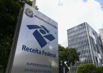 Receita Federal publica norma que obriga fintechs a informar movimentações suspeitas