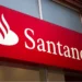Fachada do Banco Santander, que anunciou programa de recompra de ações SANB11