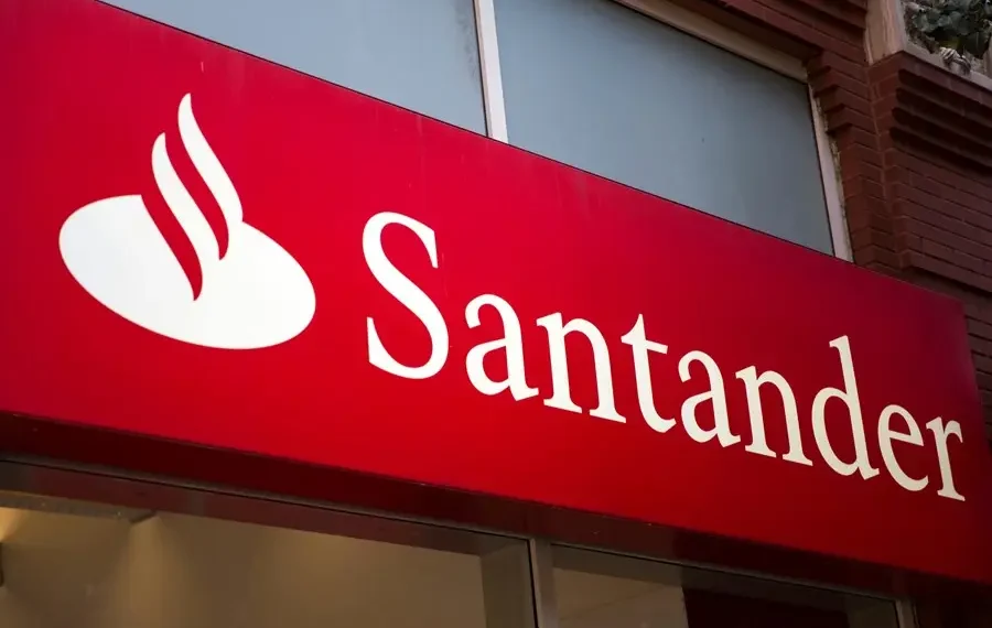 Fachada do Banco Santander, que anunciou programa de recompra de ações SANB11
