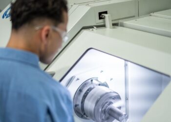 CNI: faturamento da indústria cai 5,3% em agosto