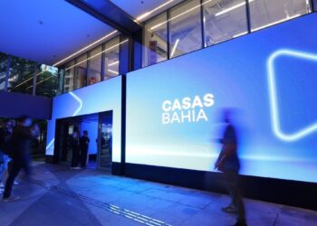 Casas Bahia une lojas e digital na Black Friday 2025