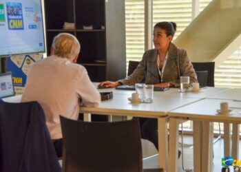 Quase um terço das prefeituras atrasa pagamento a fornecedores