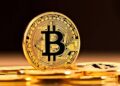 Bitcoin recua para US$ 86 mil antes de dados de emprego dos EUA