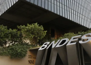 BNDES financia ferrovia para logística da celulose no MS