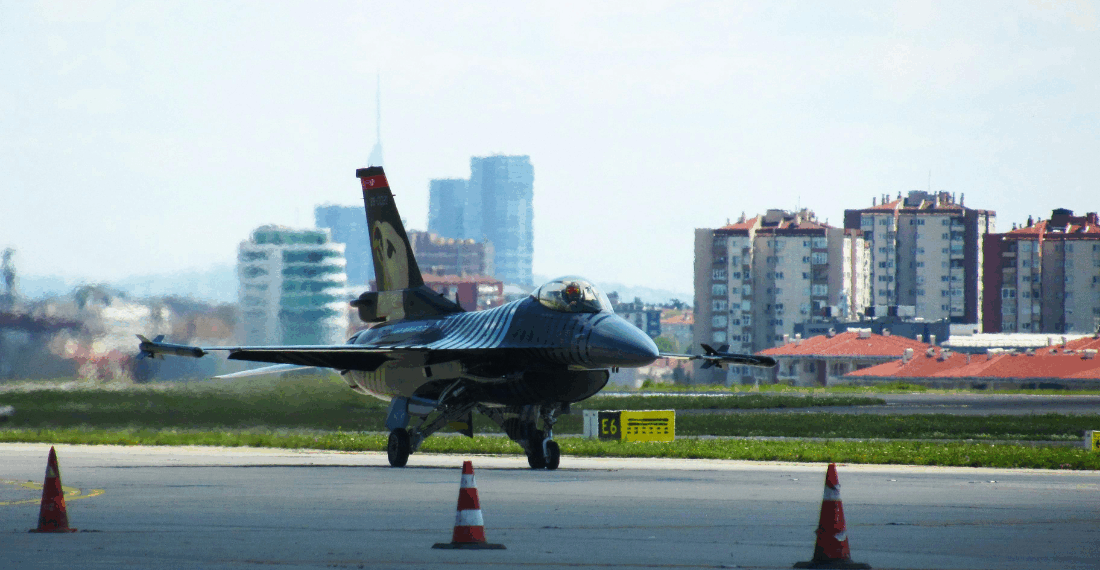 Gastos militares globais disparam em 2025