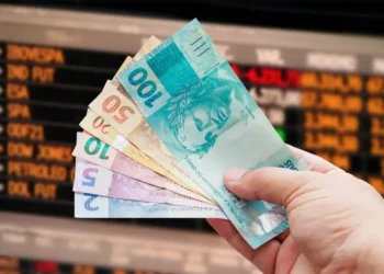 B3 atrai R$ 53 bilhões de estrangeiros no trimestre