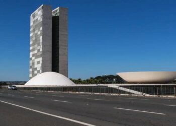 Fundo Eleitoral 2026: PL lidera repasse de recursos