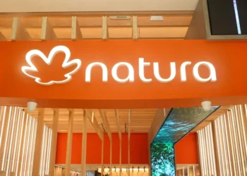 Natura confirma compra de ações pela Advent
