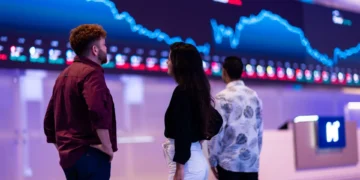 Estrangeiros tiram bilhões da B3. O que aconteceu?