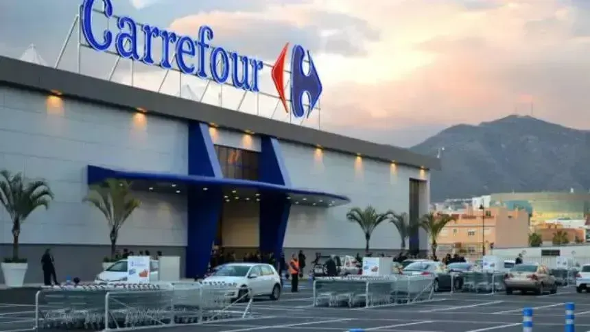 Grupo Pereira compra 21 lojas do Carrefour