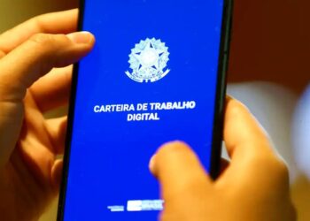 Empregos formais crescem 972 mil até julho